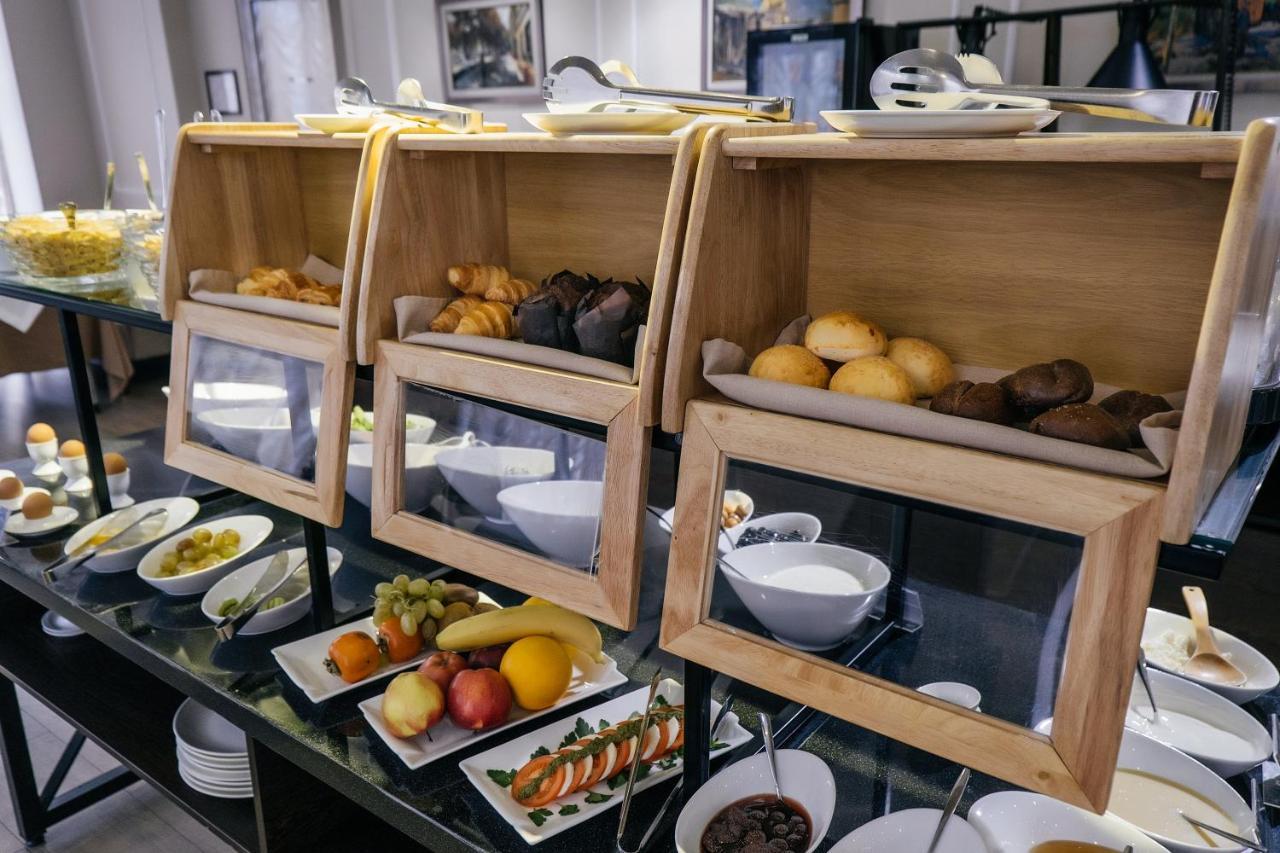 Ambassador Hotel Bisjkek Eksteriør bilde